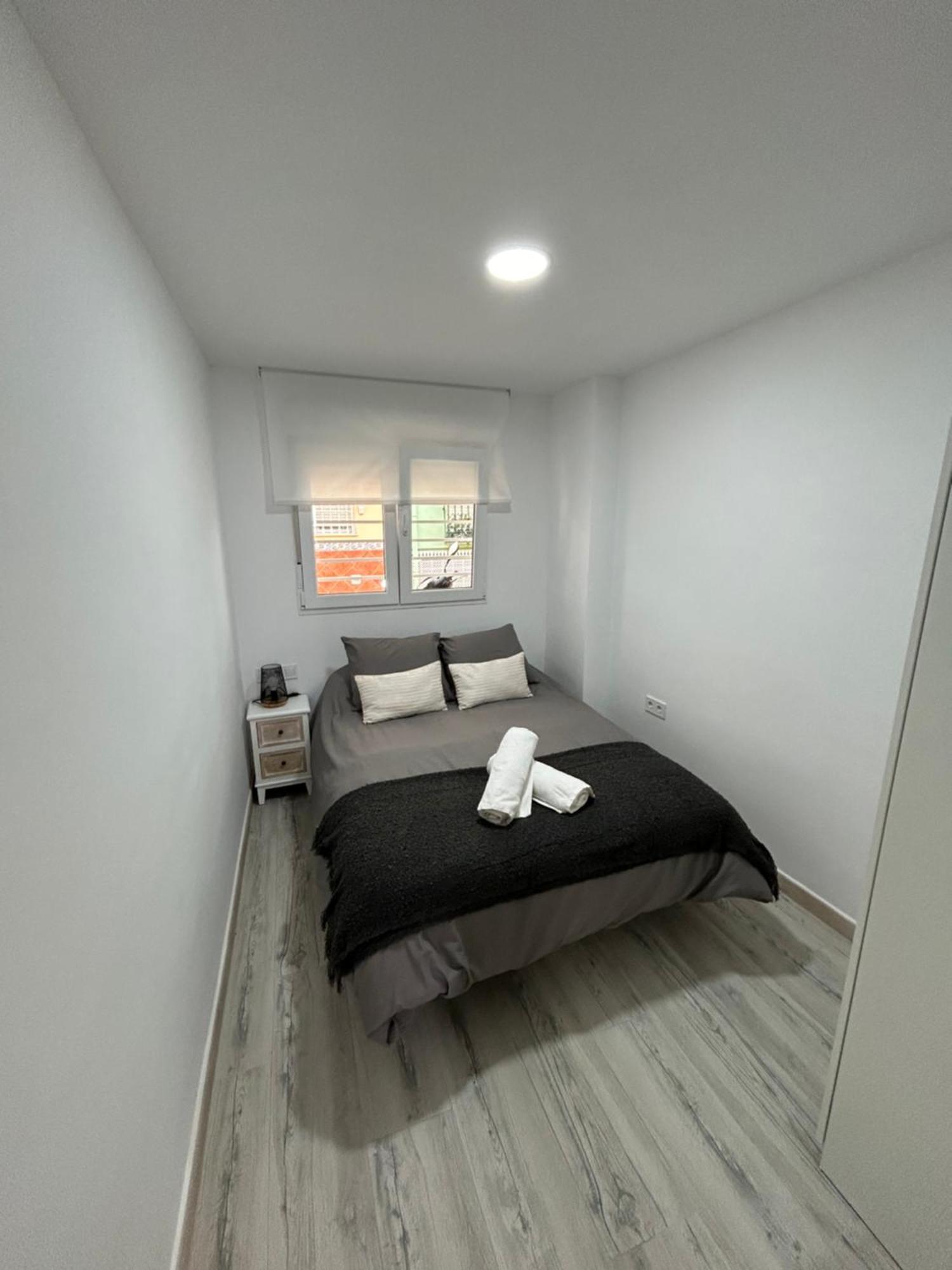 La Playa De El Palo Apartment มาลากา ภายนอก รูปภาพ